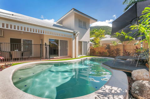 The Villas Palm Cove - Kempsey Accommodation 2
