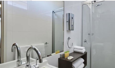 Ibis Styles Canberra Tall Trees - Kempsey Accommodation 3