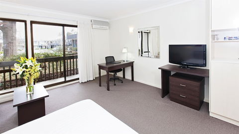 Ibis Styles Canberra Tall Trees - Kempsey Accommodation 4