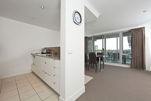 Accommodate Canberra - The Avenue - Kempsey Accommodation 6