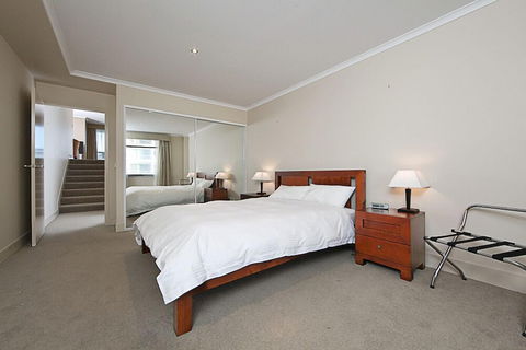 Accommodate Canberra - The Avenue - Kempsey Accommodation 2