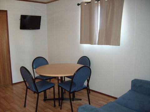 Jackos Holiday Cabins - Kempsey Accommodation 1