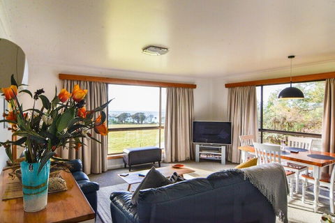 Beach Break Bicheno - Kempsey Accommodation 2