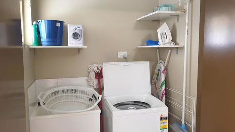 A City Retreat 2BR Apartment Reid Park Townsville - Kempsey Accommodation 2