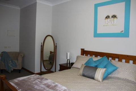 Owl Place In Hahndorf - Kempsey Accommodation 4