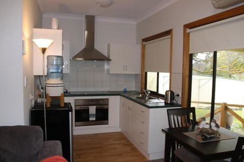 Owl Place In Hahndorf - Kempsey Accommodation 3