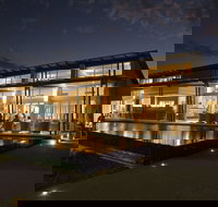 Mantarays Ningaloo Beach Resort - Kempsey Accommodation