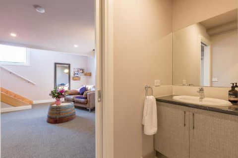 The Old Mechanics - Kempsey Accommodation 3