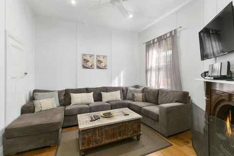 Lucy's Cottage Healesville - Kempsey Accommodation 4