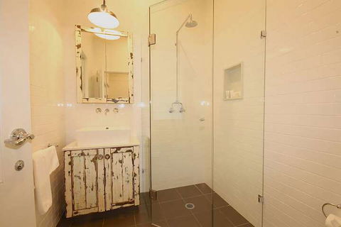 A PERFECT STAY - Cavvanbah Seaside Cottage - Kempsey Accommodation 4