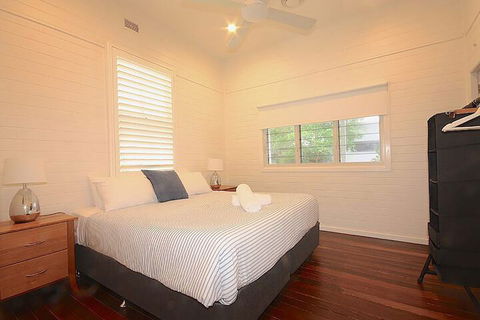 A PERFECT STAY - Cavvanbah Seaside Cottage - Kempsey Accommodation 6