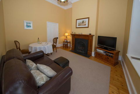 Yankalilla Bay Homestead - Kempsey Accommodation 6