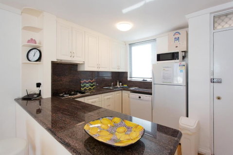 Ocean Breeze Apartment - Kempsey Accommodation 4