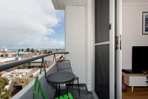 Ocean Breeze Apartment - Kempsey Accommodation 3