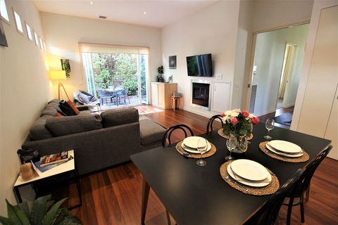 Healesville House - Magnolia House - Kempsey Accommodation 3