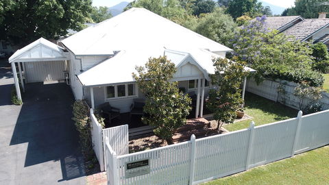 Healesville House - Magnolia House - Kempsey Accommodation 0