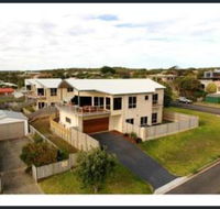 Twelve Apostles Beach House B  B - Kempsey Accommodation