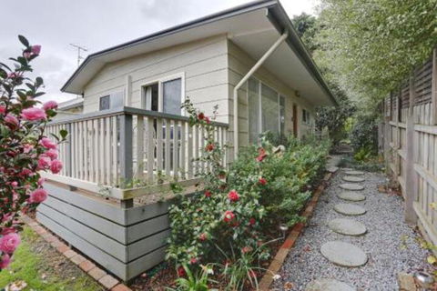 Montpellier Petite B+B - Kempsey Accommodation 6