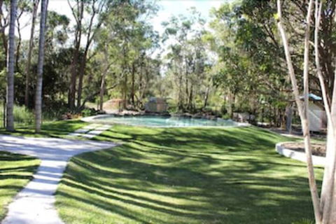 Away On Belongil Fields - Kempsey Accommodation 1
