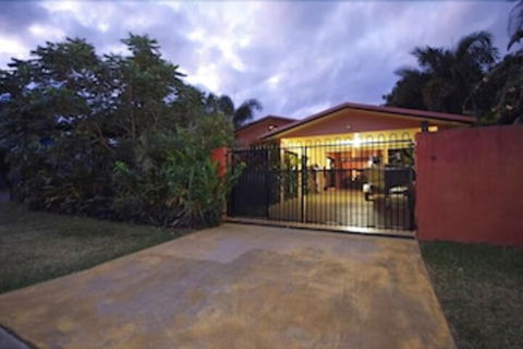 Hacienda Cooya Beach - Kempsey Accommodation 1