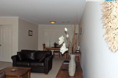 Fairways Bed & Breakfast At Jerilderie - Kempsey Accommodation 4