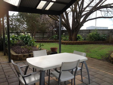 Girraween House - Kempsey Accommodation 5