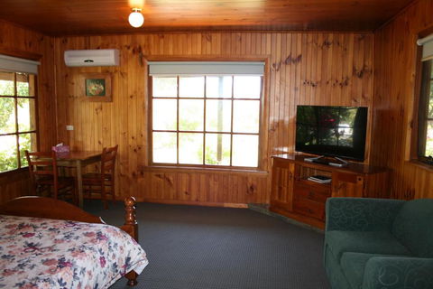 Gaol House Cottages - Kempsey Accommodation 3