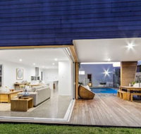 Luxe House Tweed Coast Holidays  - Kempsey Accommodation