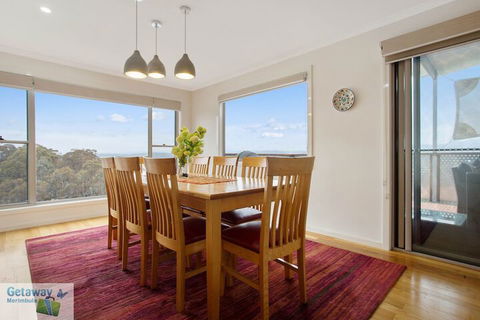 Ooranya - On Top Lake - Kempsey Accommodation 4