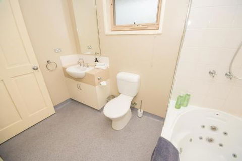 The Pitch - Kempsey Accommodation 3
