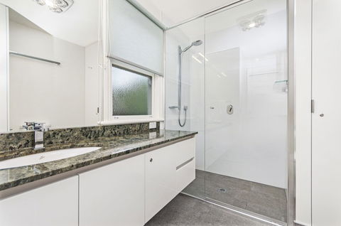 JOHANSSONS PERCH COTTAGE - Kempsey Accommodation 5