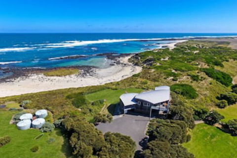 HEARNS BEACH HOUSE - Kempsey Accommodation 0
