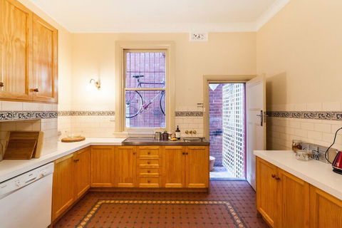MADELINE, 1BDR Fitzroy Apartment - Kempsey Accommodation 6