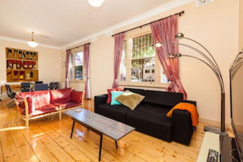 MADELINE, 1BDR Fitzroy Apartment - Kempsey Accommodation 0