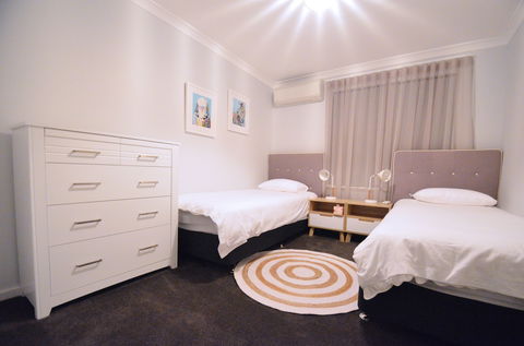 Halcyon Daze - Kempsey Accommodation 1