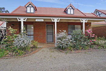 Oak Cottage - Tudor Village Unit 5 - Kempsey Accommodation 0