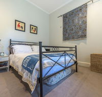 Exquisite 4 Bedroom House with Pool - Kempsey Accommodation