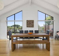 Smith Beach Getaways Beachwood House - Kempsey Accommodation