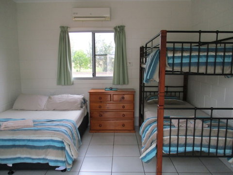 Ingham Tourist Park - Kempsey Accommodation 2