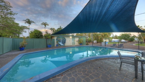 Ingham Tourist Park - Kempsey Accommodation 1