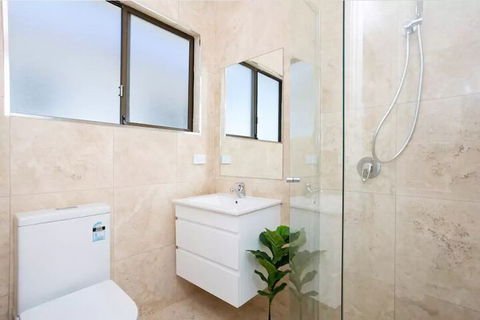 EJ Homes At The Entrance - Kempsey Accommodation 7