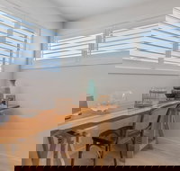 7 Graydens with views in Ventnor - Kempsey Accommodation