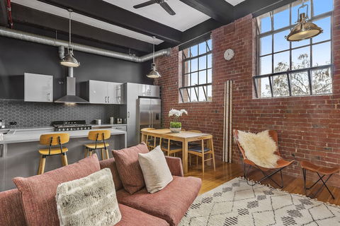 BOUTIQUE STAYS - Loft On Rose - Kempsey Accommodation 5