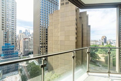 Fabulous City 2 BDR Apt In New Building - Kempsey Accommodation 5