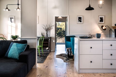 Table Hill Cottage - Kempsey Accommodation 3