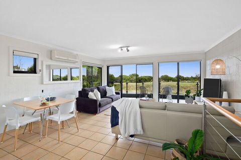 On The Esplanade Apartments - Kempsey Accommodation 6
