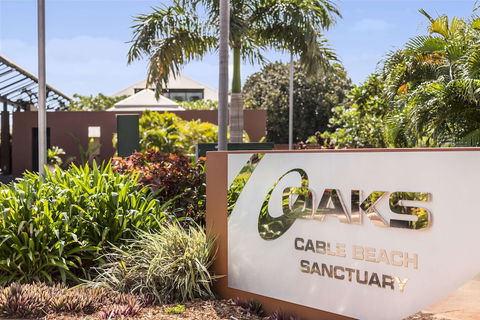 Oaks Cable Beach Resort - Kempsey Accommodation 1