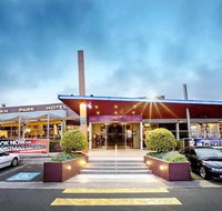 Nightcap at Sandown Park Hotel