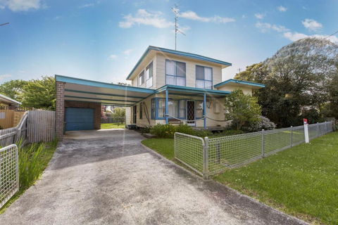 HOLIDAY On NAUTILUS INVERLOCH - Kempsey Accommodation 1