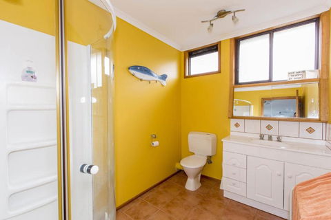 HOLIDAY On NAUTILUS INVERLOCH - Kempsey Accommodation 6